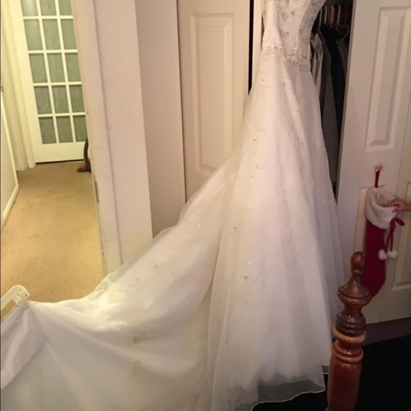 Wedding Cancelled - Picture 4 of 6